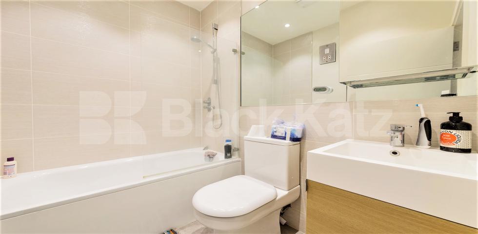 			1 Bedroom, 1 bath, 1 reception Flat			 Hofland Road, Kensignton Olympia